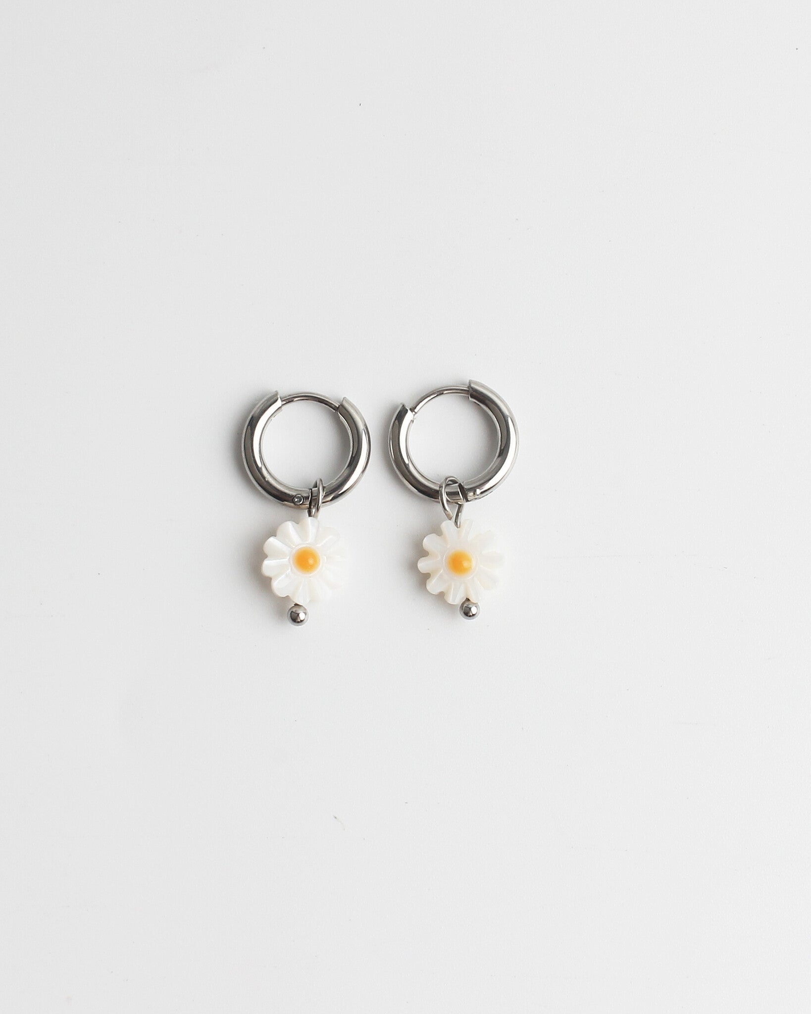 Daisy Flower - Earrings - Stainless Steel