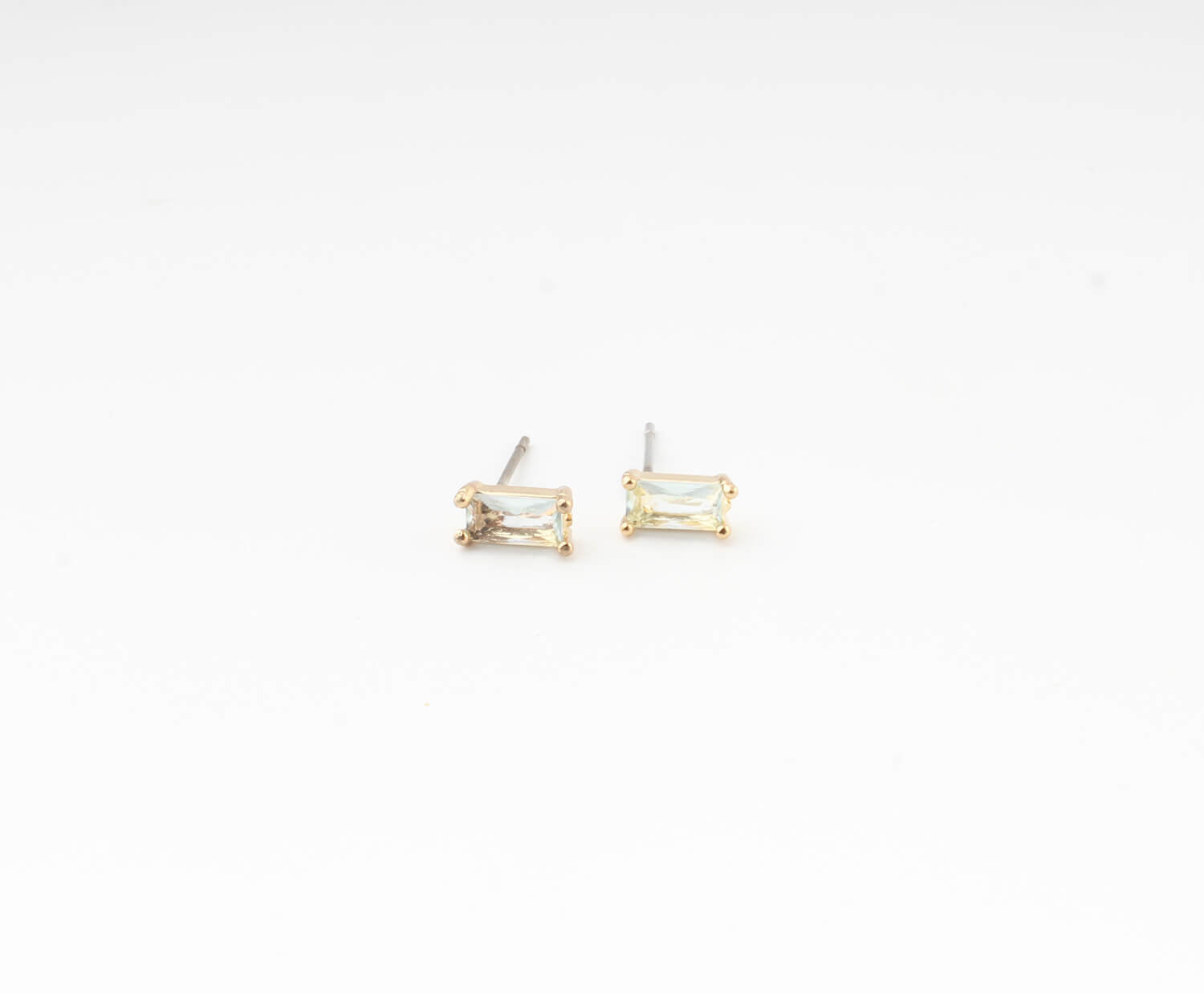 Diamond - Studs - Oorbellen - Plated