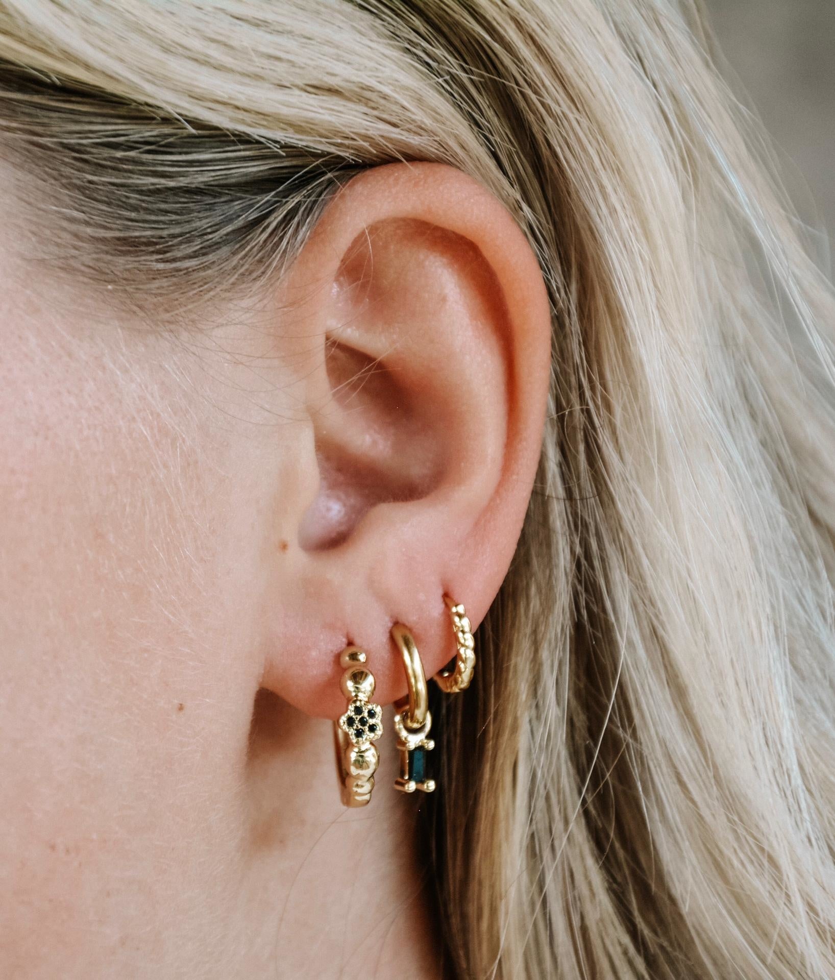 Round Flower - Earrings - Plated