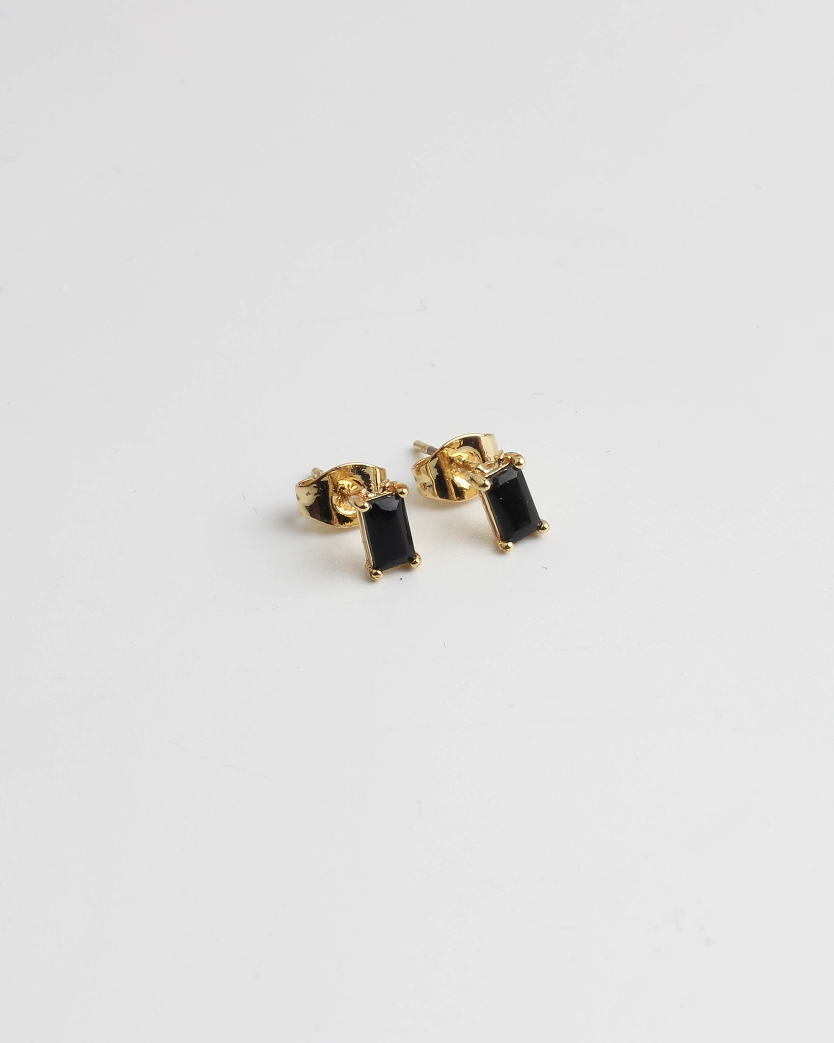 Diamond - Studs - Oorbellen - Plated