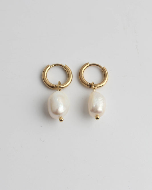 Classic Freshwater Pearl - Earrings - Stainless Steel